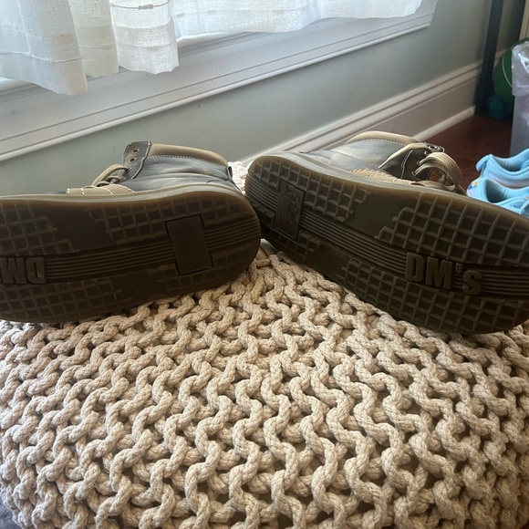 Dr. Martin Pebble Ankle Boots, Size 7. Like new. - Picture 8 of 10